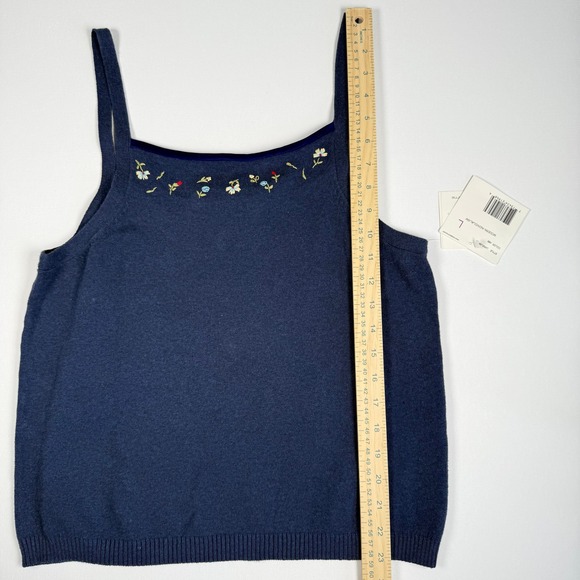 Liz Claiborne Navy‎ Blue Embroidered Floral Velvet Trim Knit Tank Top Women's L - Picture 8 of 12